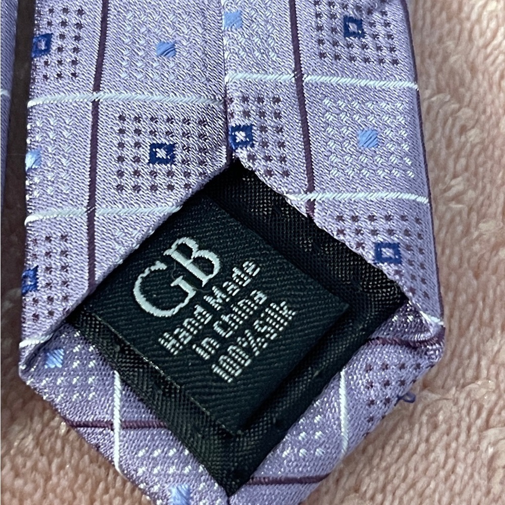 Geoffrey Beene Lavender Geometric Men's Tie - Picture 8 of 8
